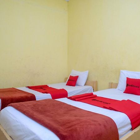 Reddoorz Near Pelabuhan Nusantara Parepare Luaran gambar