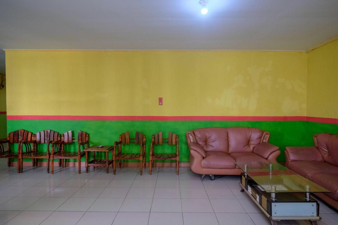Reddoorz Near Pelabuhan Nusantara Parepare Luaran gambar