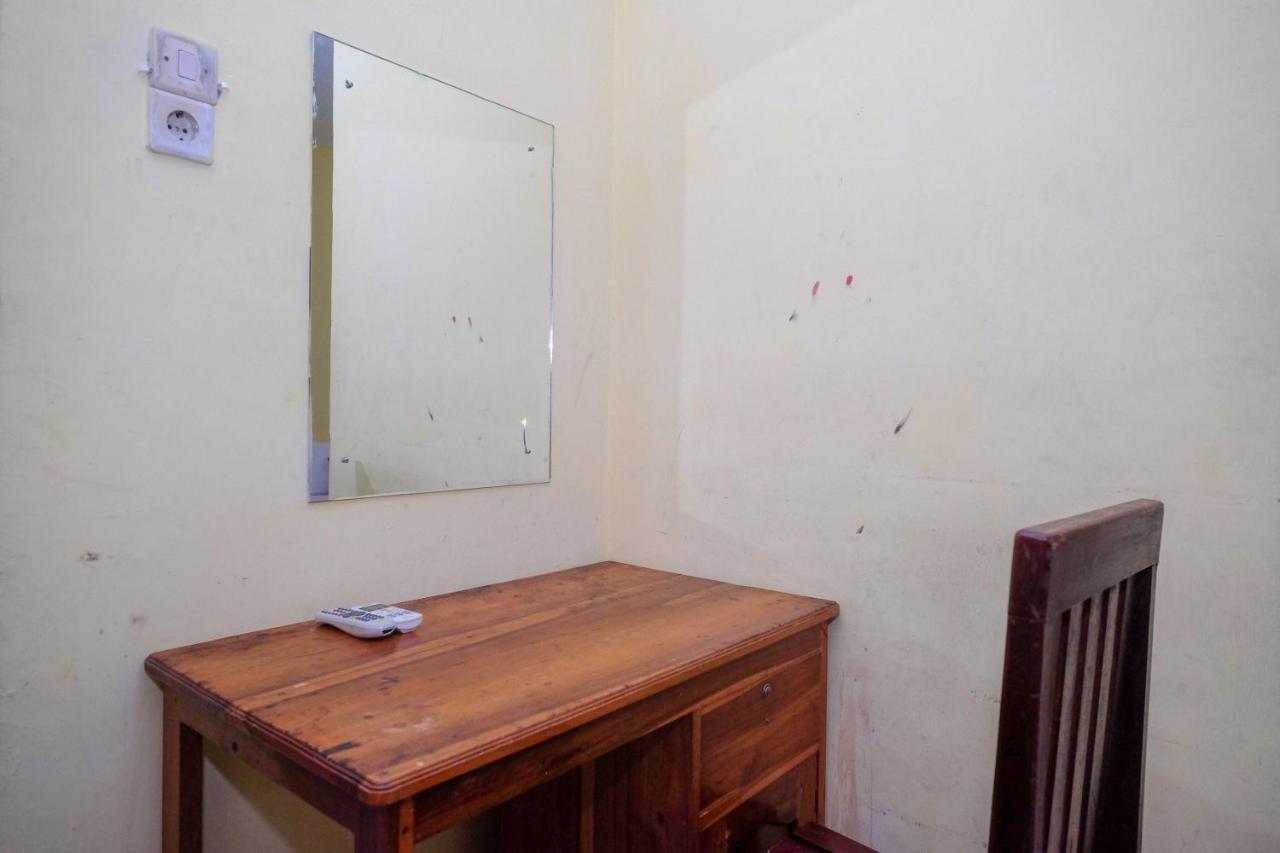 Reddoorz Near Pelabuhan Nusantara Parepare Luaran gambar