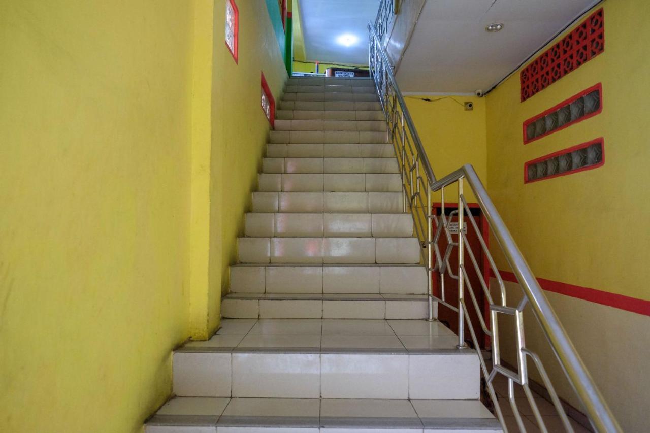Reddoorz Near Pelabuhan Nusantara Parepare Luaran gambar