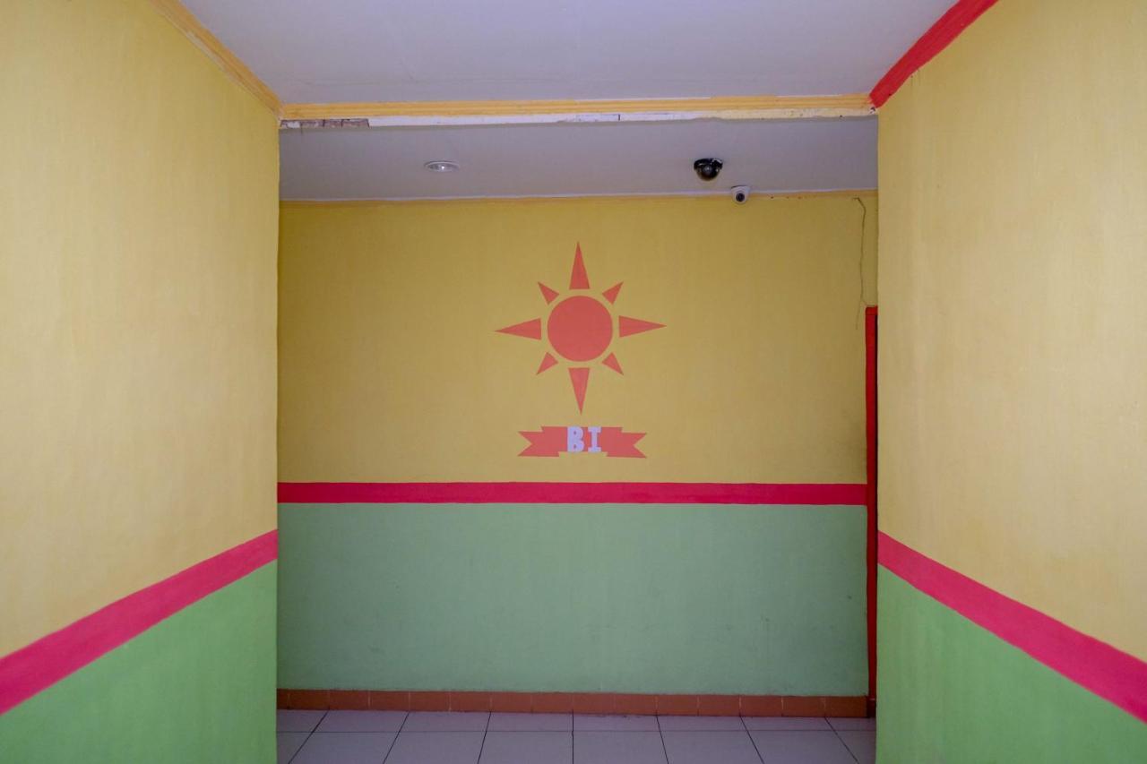Reddoorz Near Pelabuhan Nusantara Parepare Luaran gambar