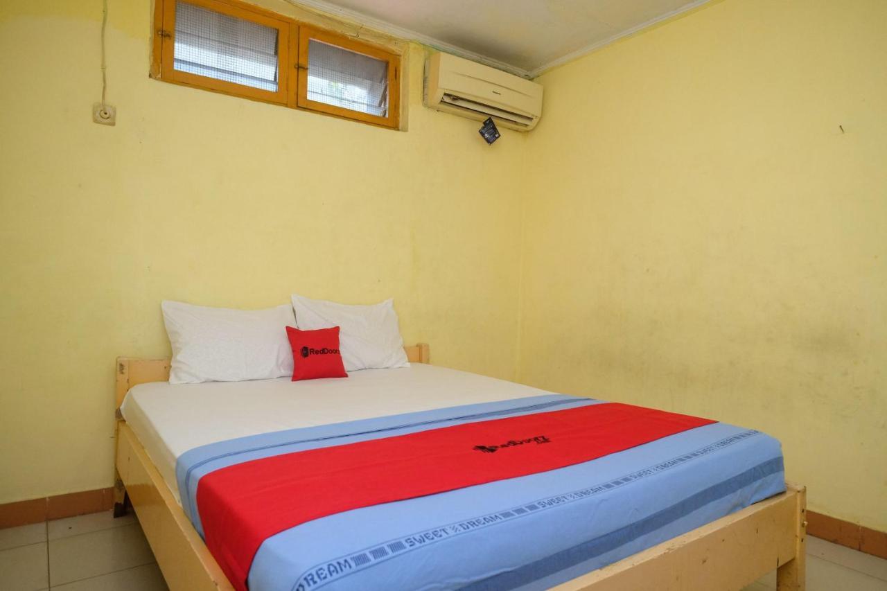 Reddoorz Near Pelabuhan Nusantara Parepare Luaran gambar