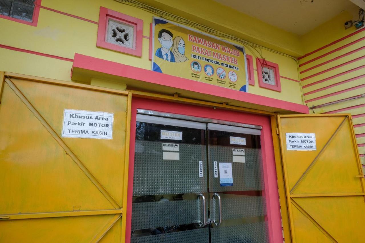 Reddoorz Near Pelabuhan Nusantara Parepare Luaran gambar